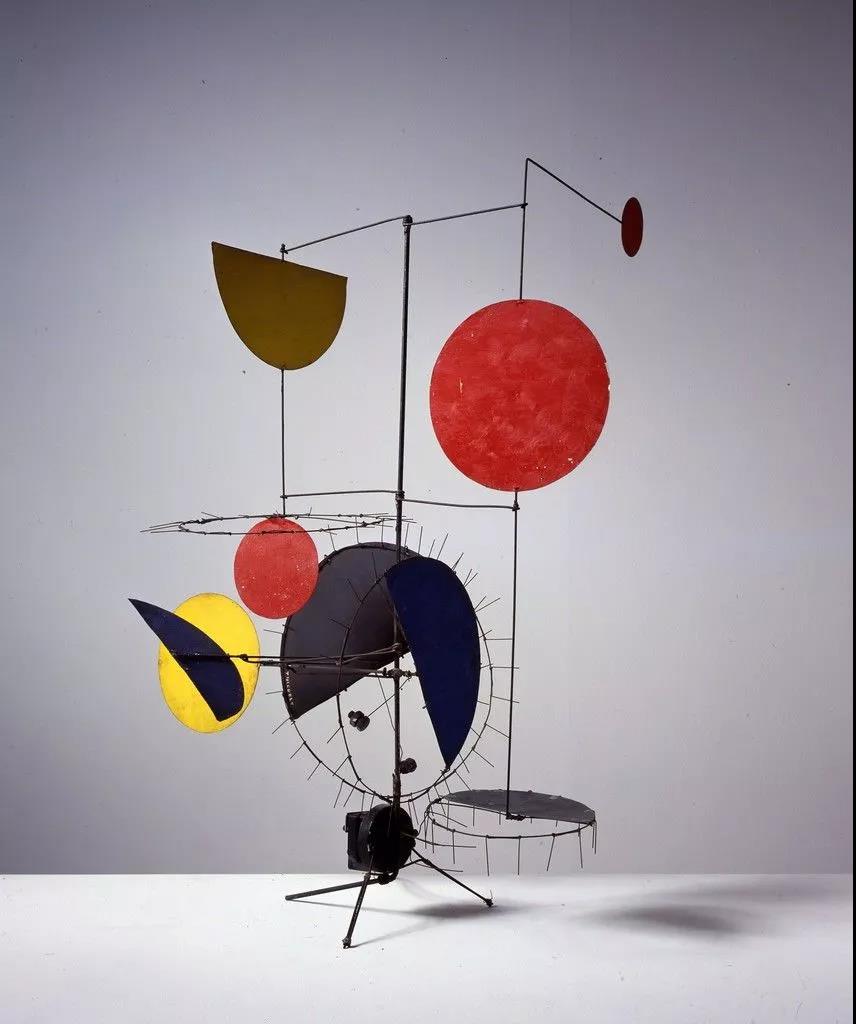 旋转跳跃永不停歇,考尔德雕塑作品分析