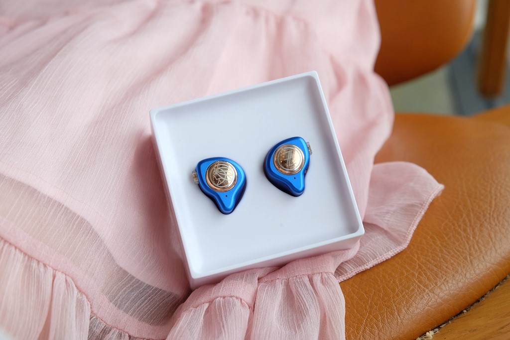 tfz锦瑟香也king耳机评测,锦瑟香也tfzno.3耳机黑金版测评