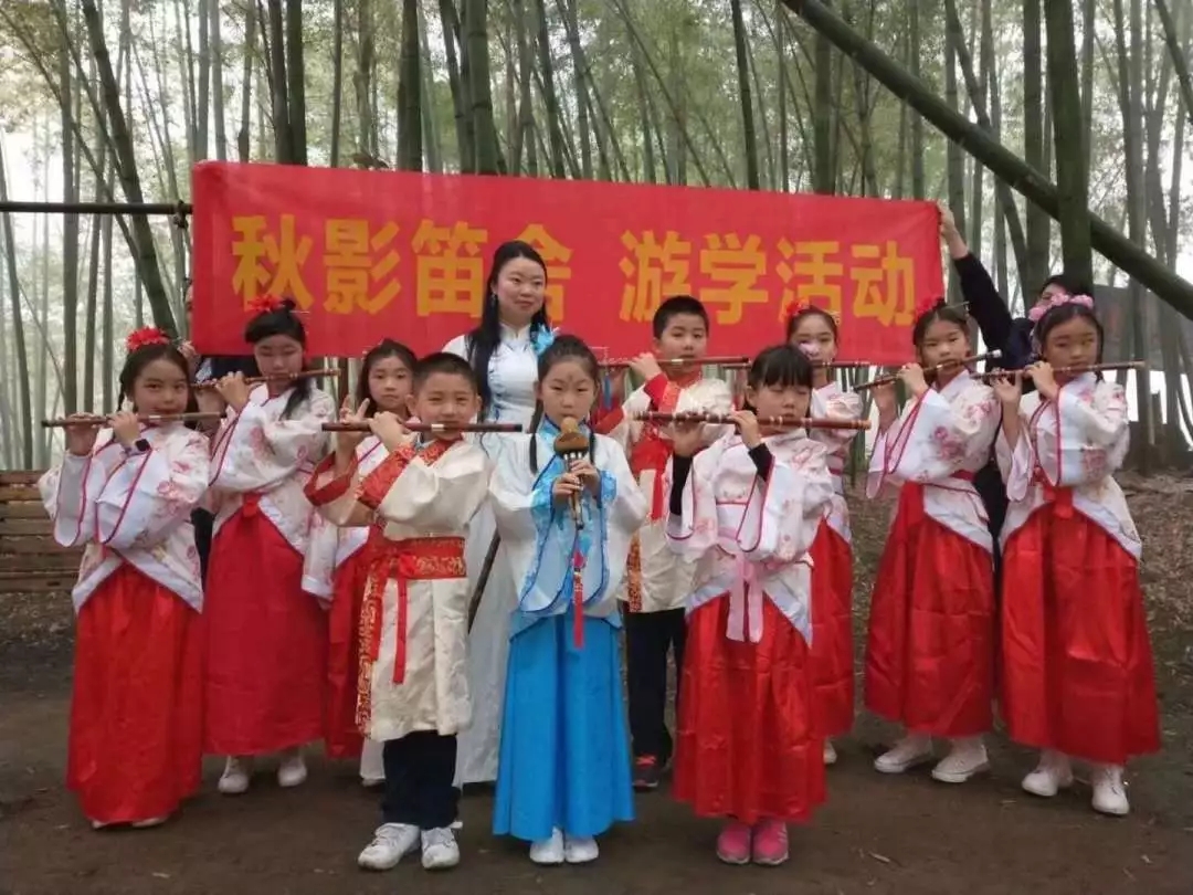 李秋霞纯音乐,李秋霞唱的歌曲