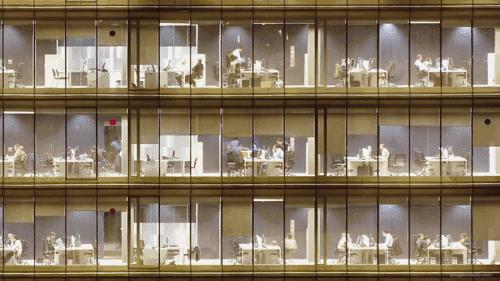 别再只用busy表示“忙死了”！学学这些老外常用的地道表达吧