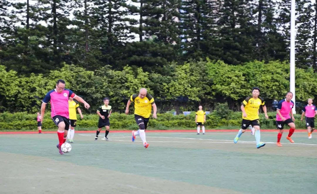 足球友谊赛有多快乐,足球友谊赛简报