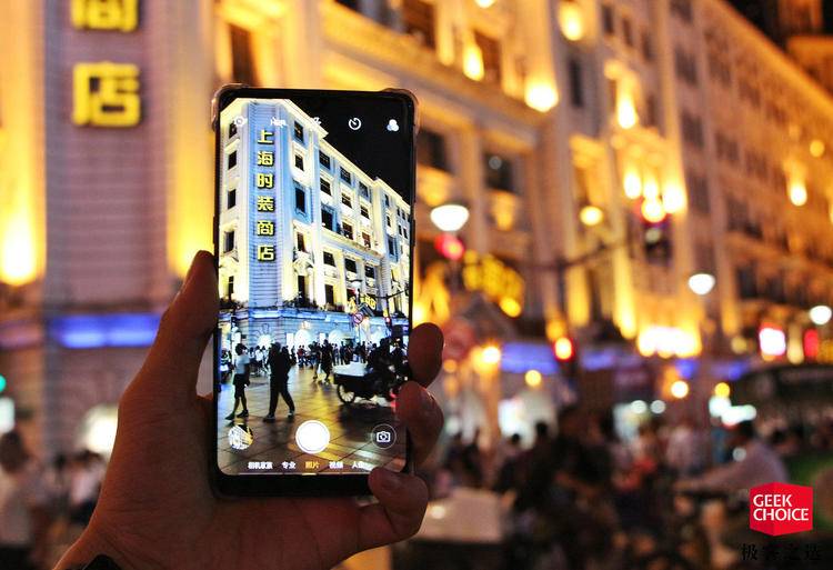 努比亚z18外观对比,努比亚z18全面屏图