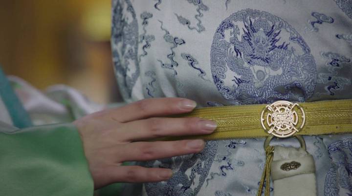 如懿传卫嬿婉献媚如懿先发制人,如懿传卫嬿婉转身