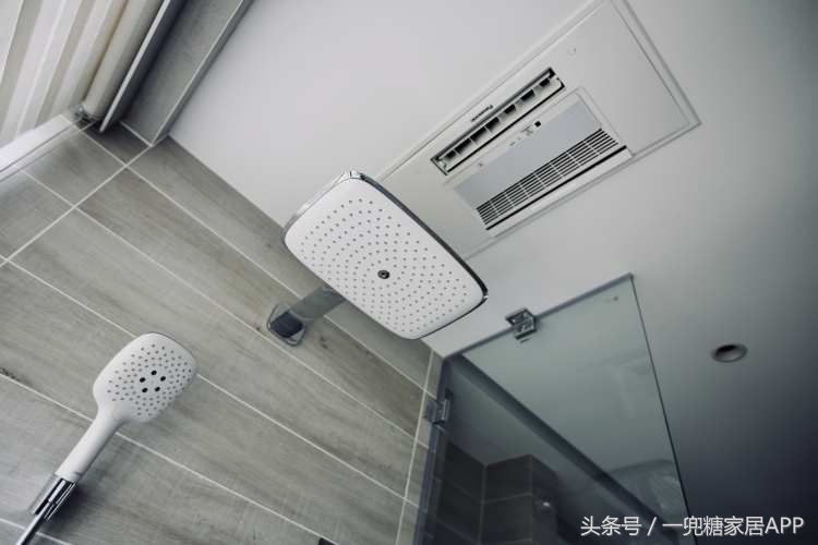 为了2个娃,我183㎡的家,没一个凸出来的柜门把手