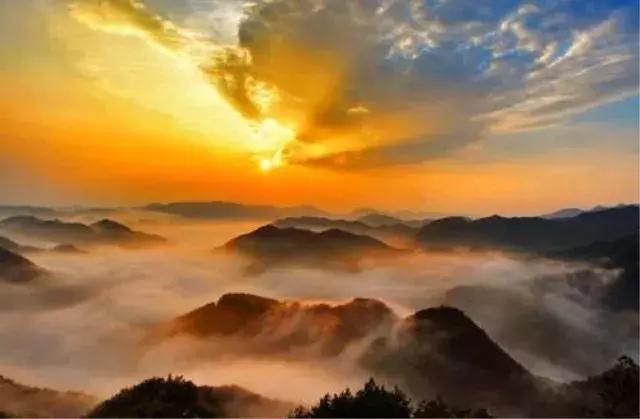 中华大地，每一寸河山，都饱含着文人骚客们的诗情画意