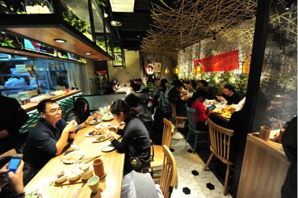 哪些餐饮加盟店适合创业,创业餐饮店什么时候适合开第二家