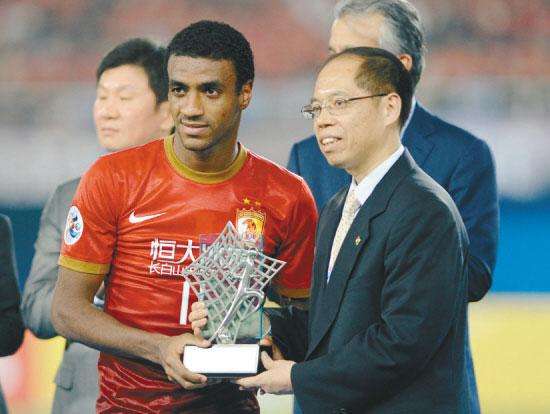 穆里奇一球定乾坤恒大成就七连冠,广州恒大穆里奇亚冠