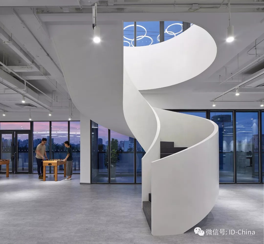 「创意暴走」艾迪尔IDEAL:五层法学大楼的实用与美学