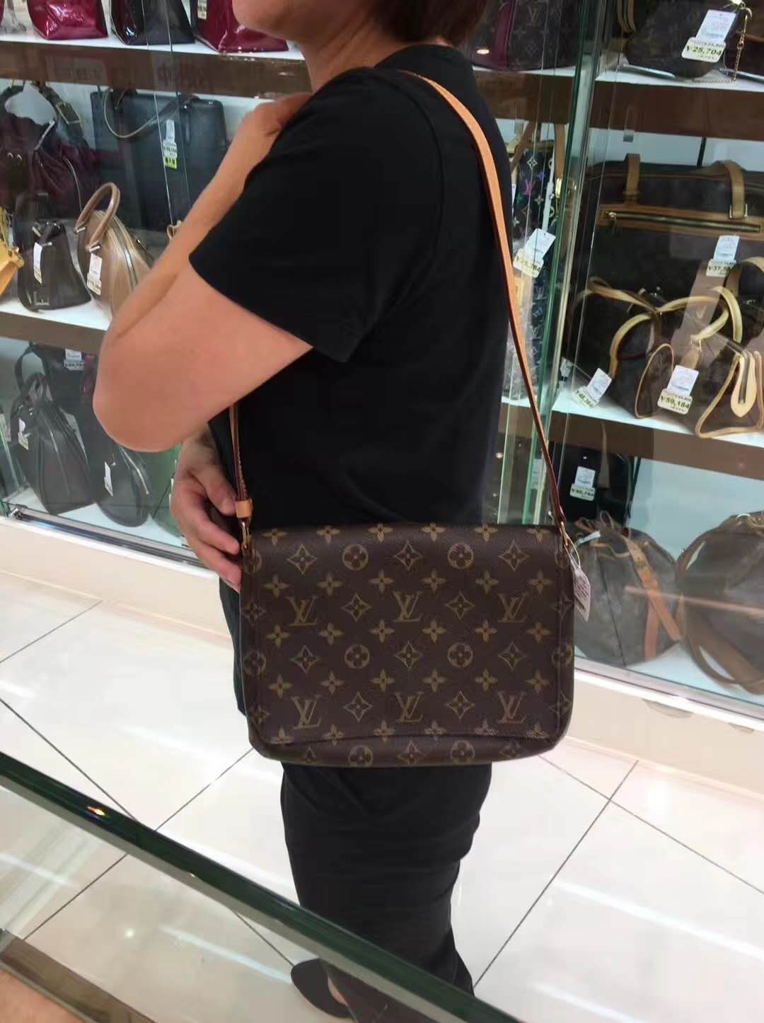 教你如何千元买LV中古包，亲测30多家中古好店综合评价！