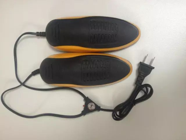 如何在潮湿的季节让鞋子快速干,阴天怎样让鞋子快速风干的小妙招