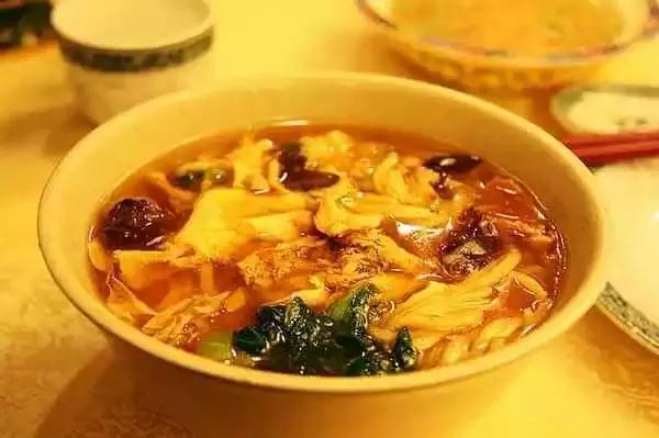 开海了！抖音上的小姐姐，来烟台吧！海鲜管够……