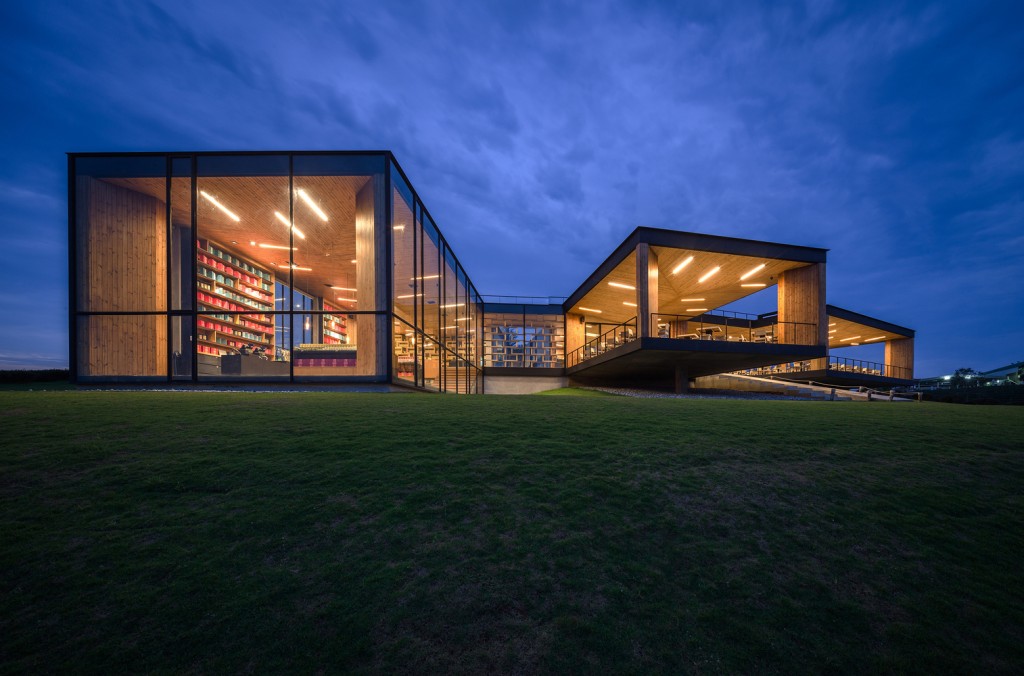 植于遍山茶树间茶馆──泰国翠峰ChouiFong