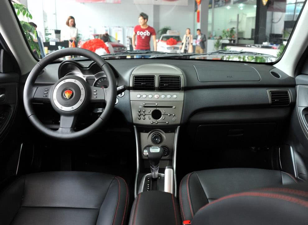 车主说：买不起豪华跑车，这辆车的速度快赶超玛莎拉蒂了