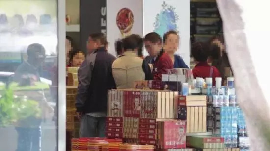 中国游客人傻钱多,中国游客都是有钱人吗