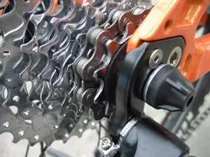 山地车变速器调整到几档合适,山地车变速器调整多少钱