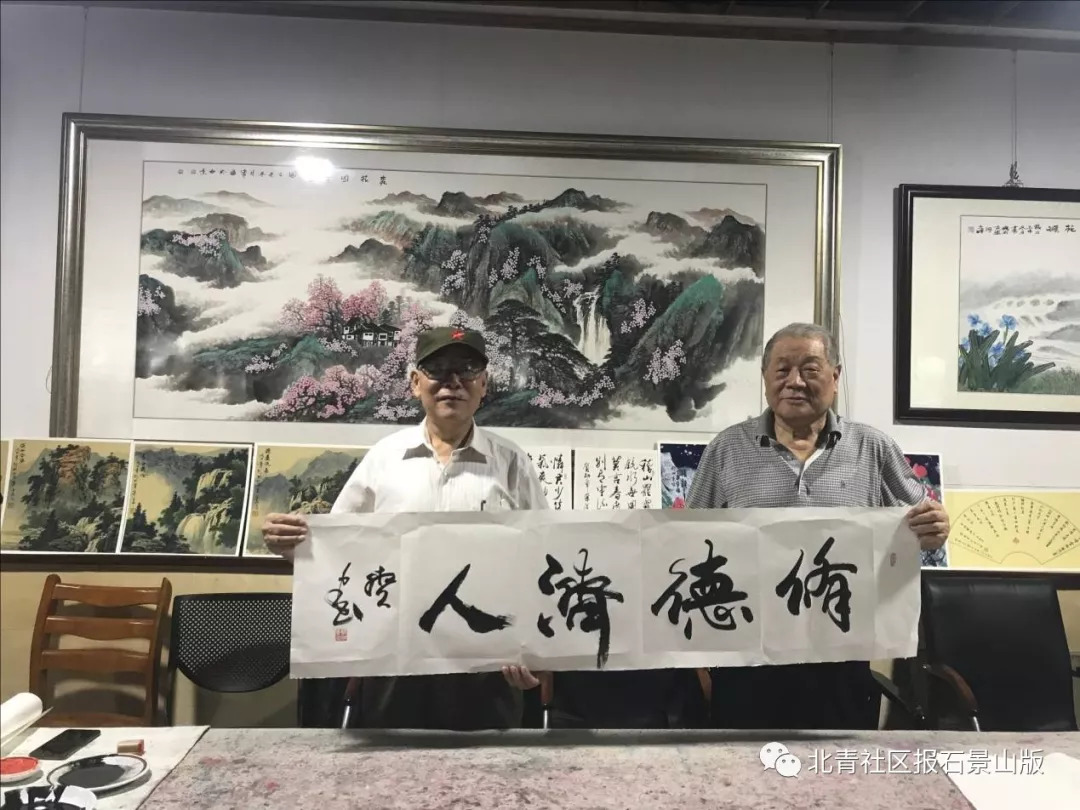 银行网点学雷锋志愿者服务图片,银行学雷锋爱心驿站