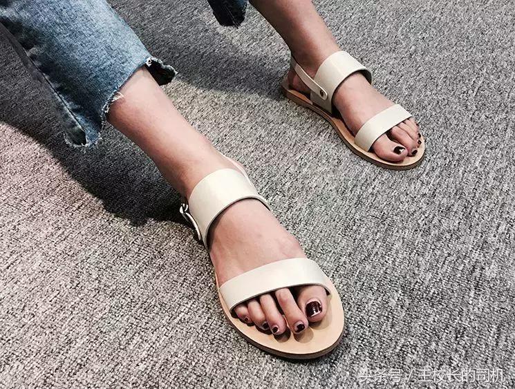 淘宝女士鞋子夏天,夏天在淘宝上卖什么比较好