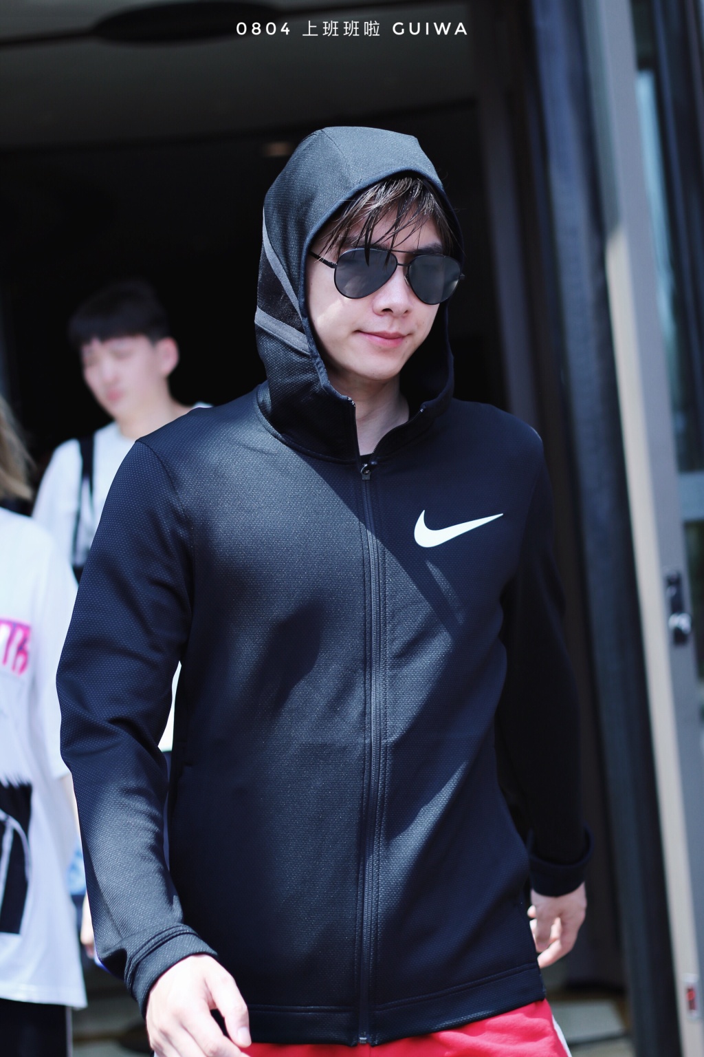 这就是灌篮李易峰站出来保护粉丝,这就是灌篮李易峰最后一次表演