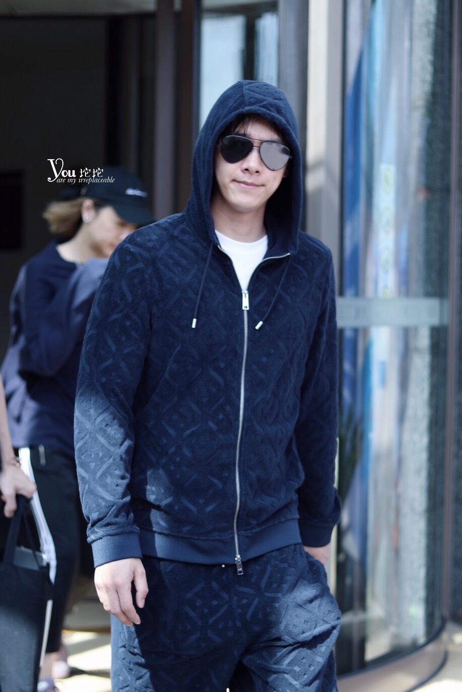 这就是灌篮李易峰站出来保护粉丝,这就是灌篮李易峰最后一次表演