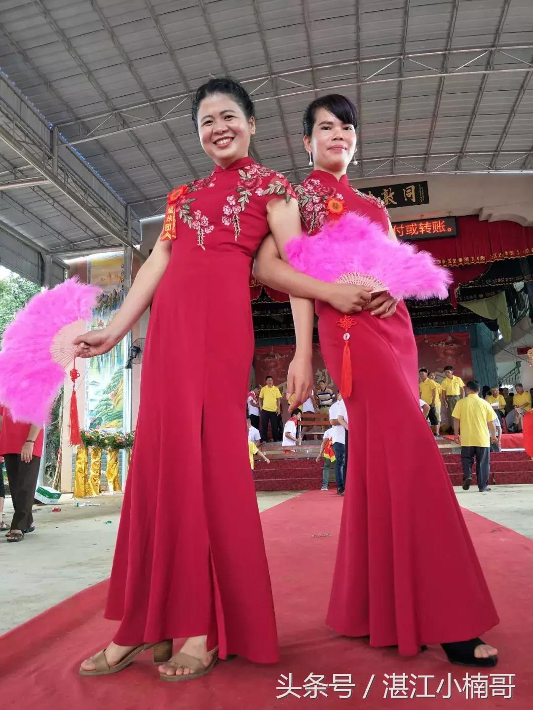 杨家镇安榄村外嫁姐妹回娘家聚会,雷州官茂村姐妹回娘家