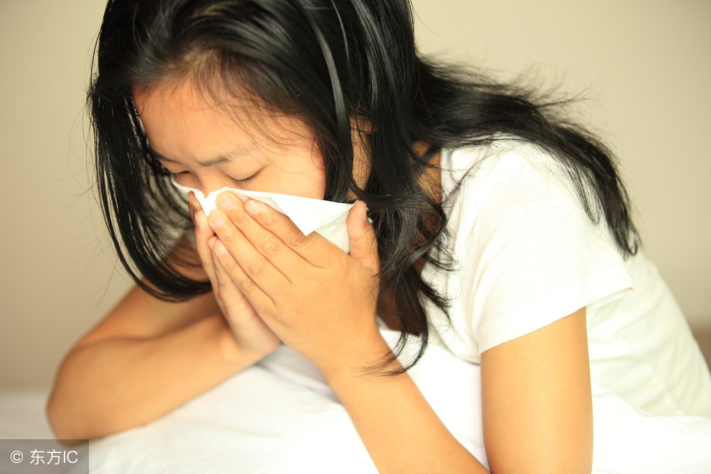 受凉喉咙疼咳嗽吃什么药,一受凉嗓子就痒痒这是怎么回事