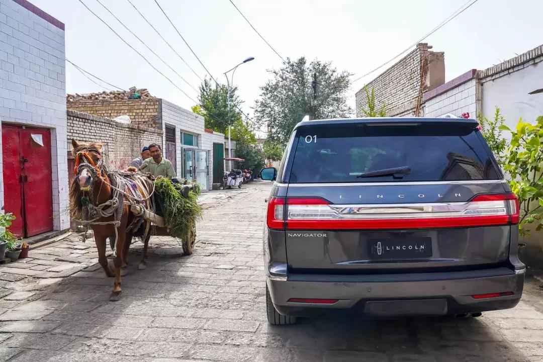 林肯领航员评测试驾视频,试驾评测2022款林肯领航员总统版