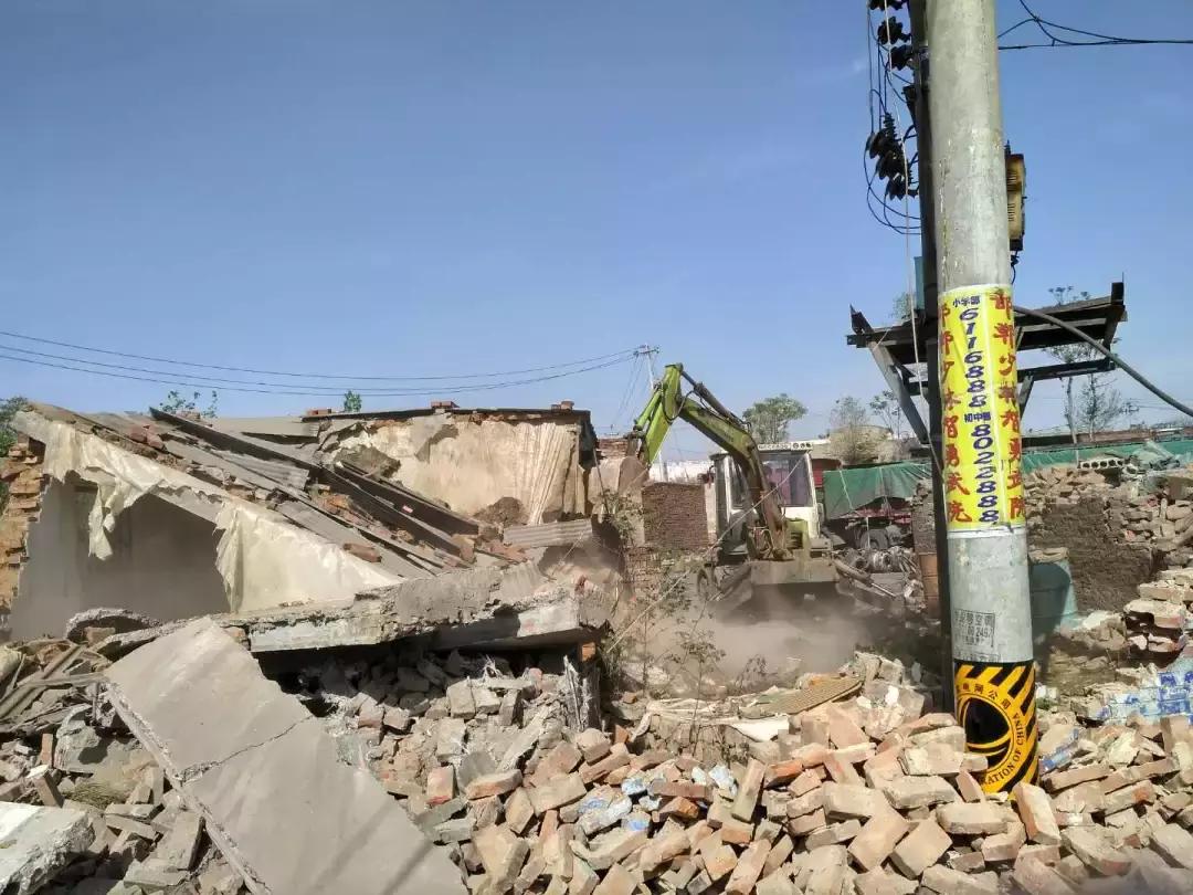 现场直播拆违建,复兴区拆违建最新消息