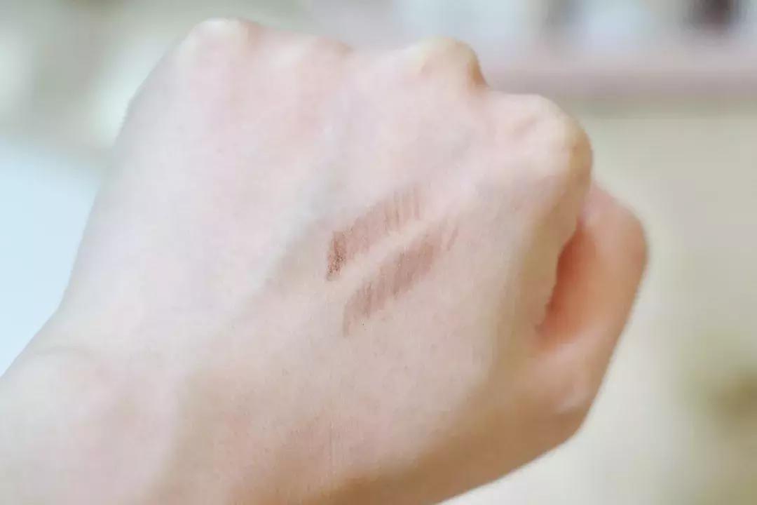 如何100块搞定所有彩妆,300块搞定全套彩妆怎么样