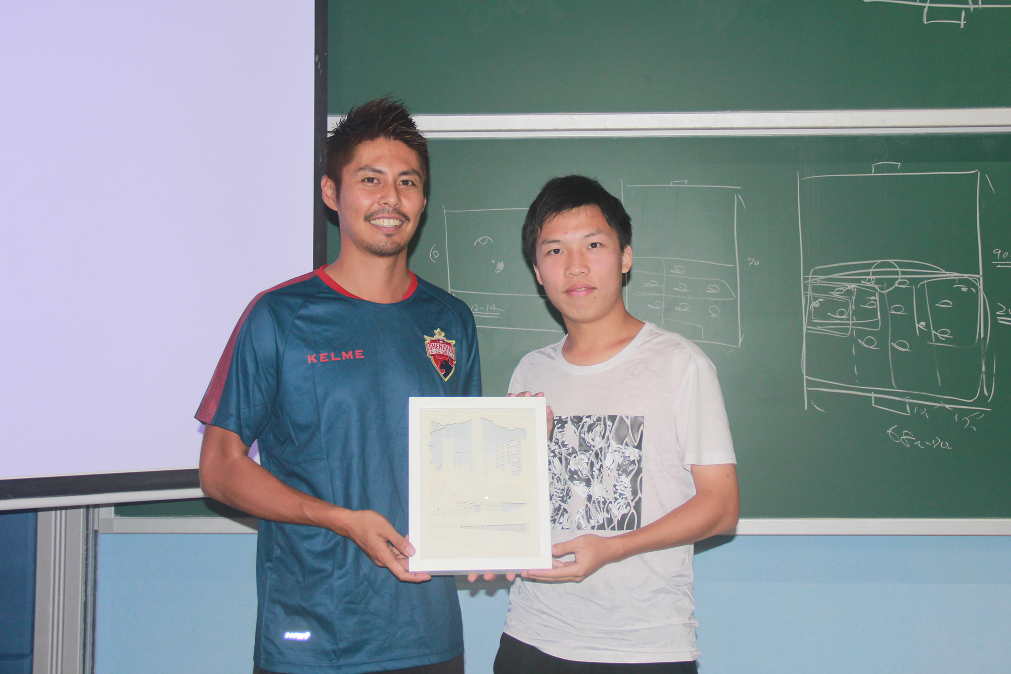 深足校园公开课走进南科大乐山孝志全程中文授课