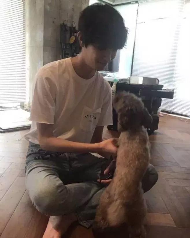 刘某东在美被抓，而日本的这些IT社长忙着和女星谈恋爱