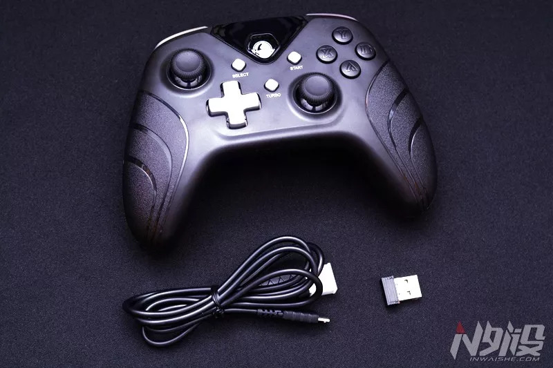 你多久没用手柄玩游戏了,凌耀X-One无线手柄开箱体验