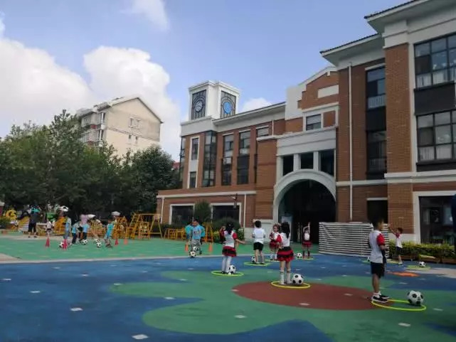 打造世界青少年足球名城城阳区出台足球改革实施方案