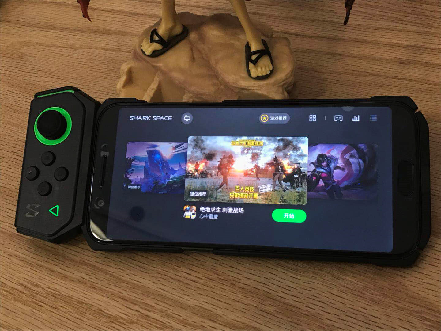 黑鲨游戏手柄吃鸡测评,黑鲨游戏手柄有什么功能