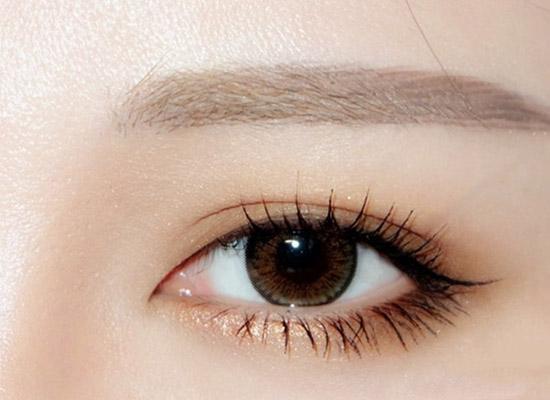 哪种眼线笔晕妆不脱妆,好用又不晕妆的眼线笔推荐女性