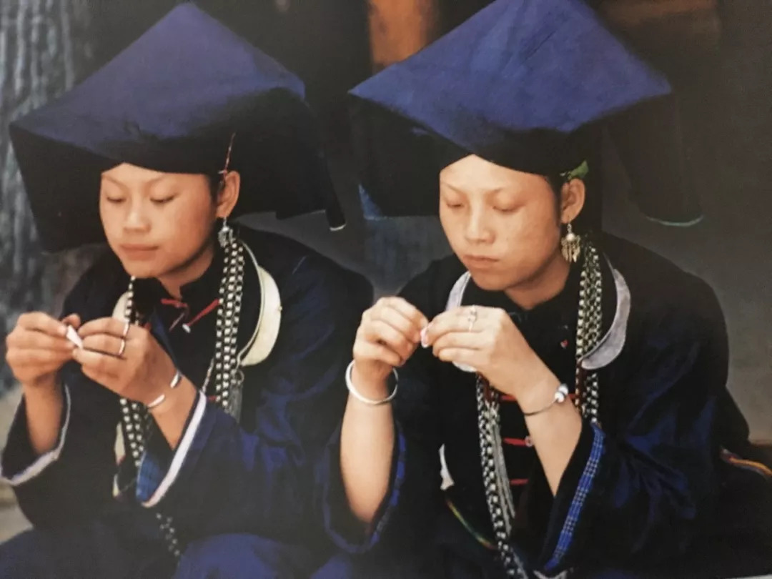 广西壮族服饰,广西百色壮族服饰