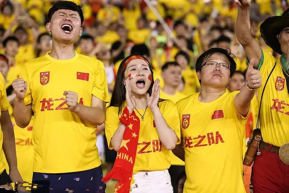 中国男足3-0马来西亚,国足绝平马来西亚王者风范