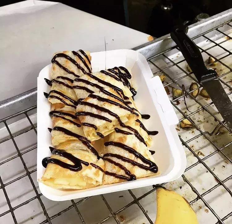 每次来泰国都要吃榴莲,在泰国买什么零食好吃