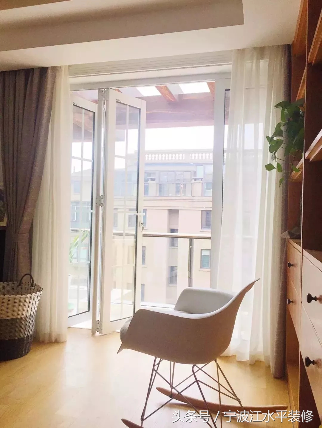 高档家用折叠门美观,折叠门适合弧形空间吗