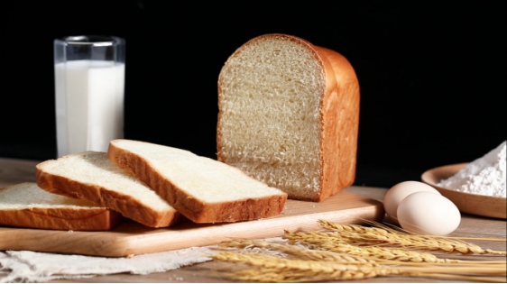 面包冷冻保存可以延长保质期吗,面包要怎么保存才不会冷了变硬