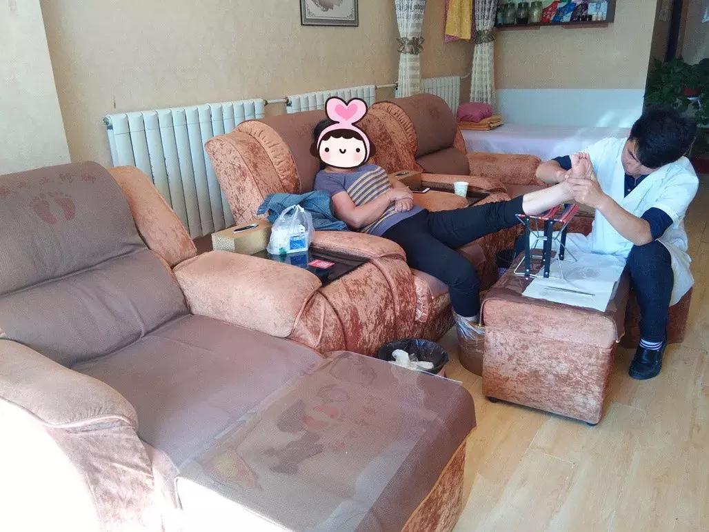 修脚师的“工匠精神”，你一定会感动！