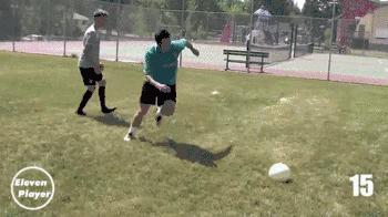 篮球野球场过人技巧,足球运球过人的方法及技巧