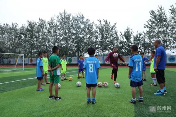 陈玉良足球名宿,广东足球名宿陈玉良