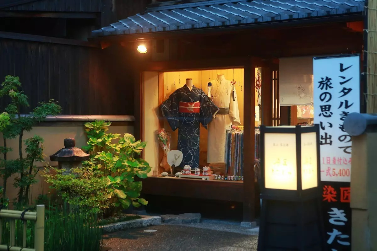 生活在别处~高冷文青携呆萌侄子游日本（攻略篇）