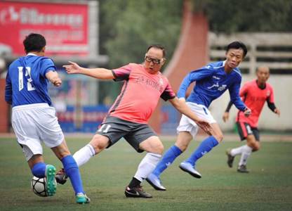 西宁市第一届体总杯足球邀请赛,西宁市第二届足球联赛