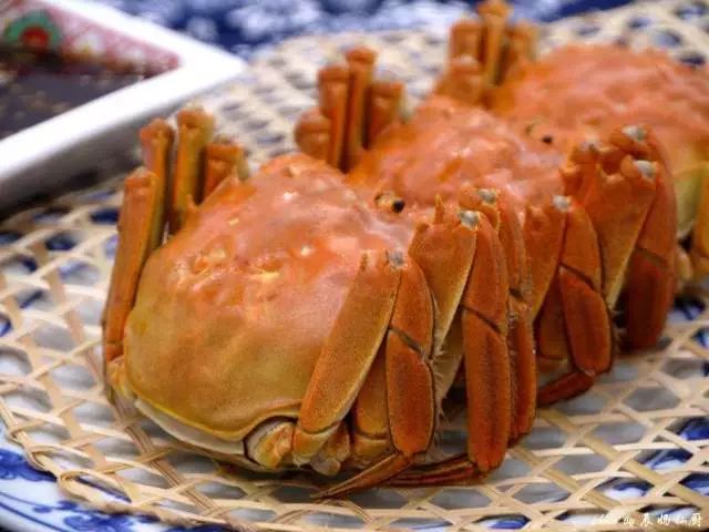 男子这样吃蟹险丧命！阳澄湖大闸蟹将上市，吃蟹千万别忘这些