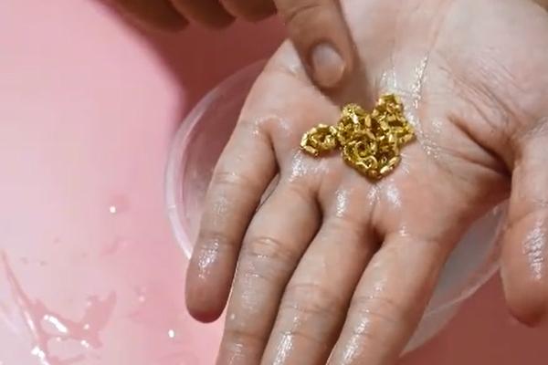 金器不戴了需要洗吗,金器洗澡时需要摘下来吗