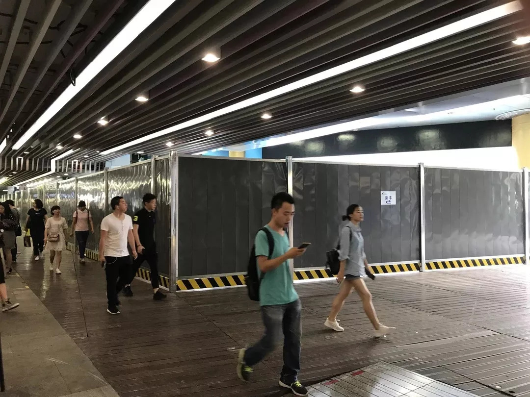 天府广场地下铺,天府广场下沉广场