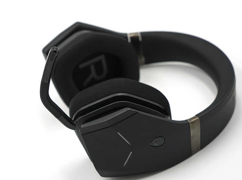 alienware耳机aw988,alienware无线耳机测评