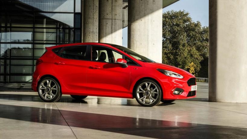 福特嘉年华对比飞度,福特嘉年华polo