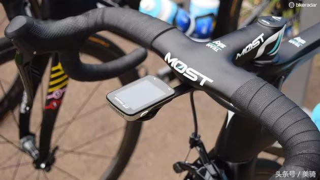 器材盛宴环英国上的车手战车